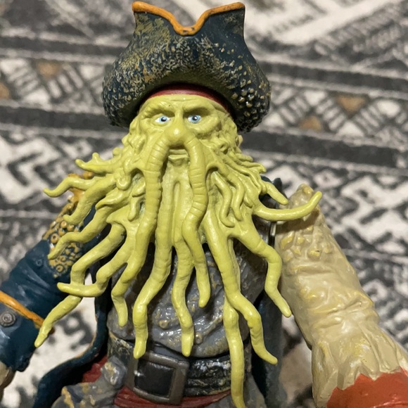 Disney Pirates Of The Caribbean Zizzle Davy Jones Claw Snap Action Figure - Picture 3 of 5